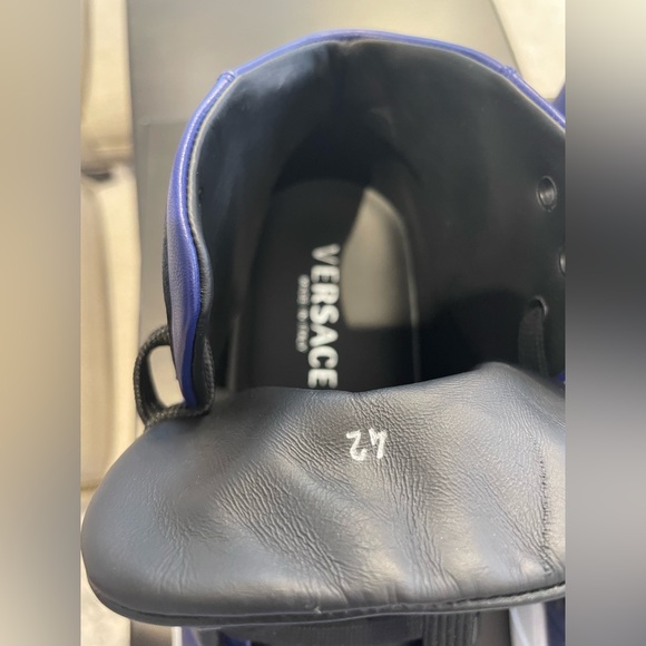 Versace Men’s Two Tones Leather Medusa High Top Sneakers - Picture 6 of 9